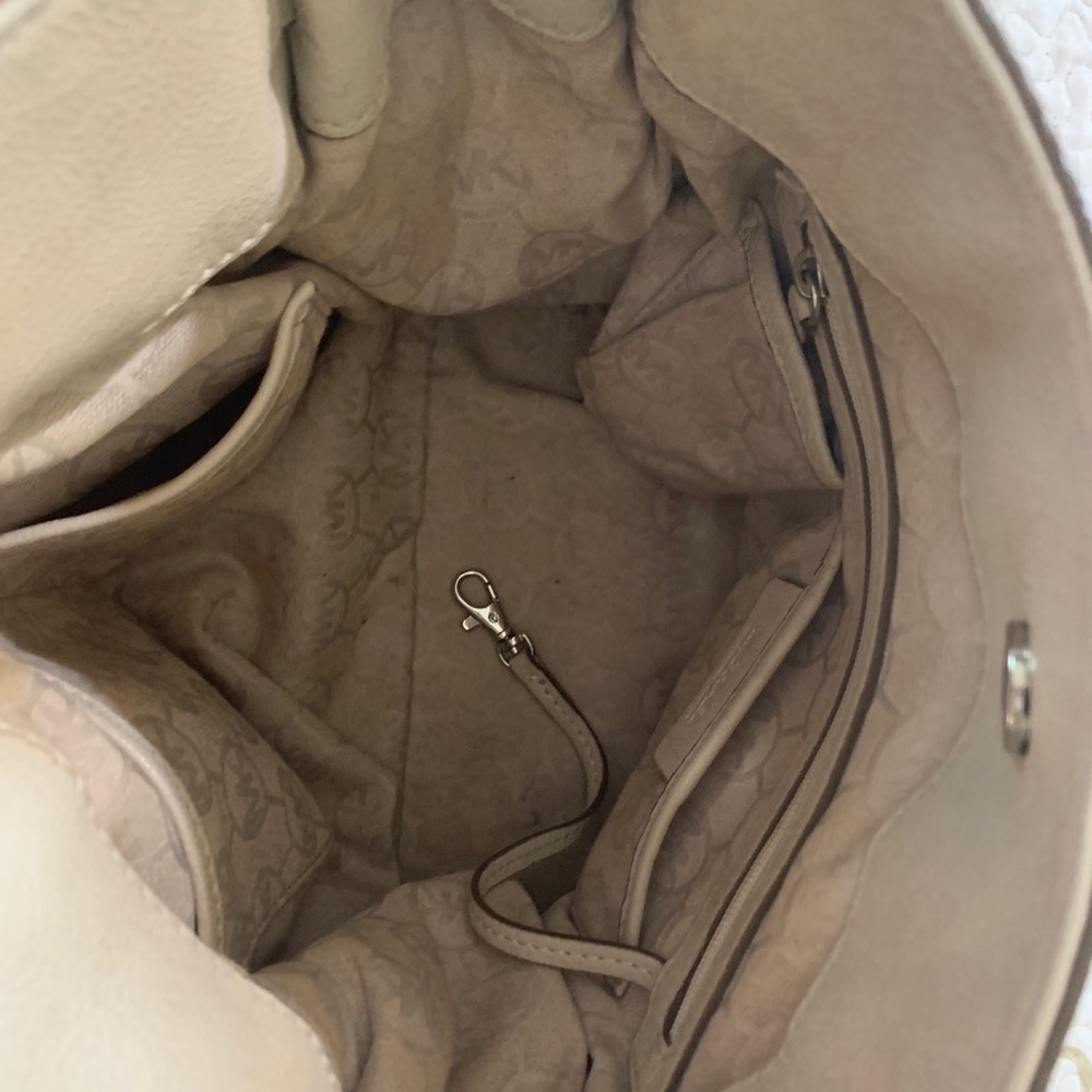 Michael Kors beige Leather Satchel - Picture 5 of 16